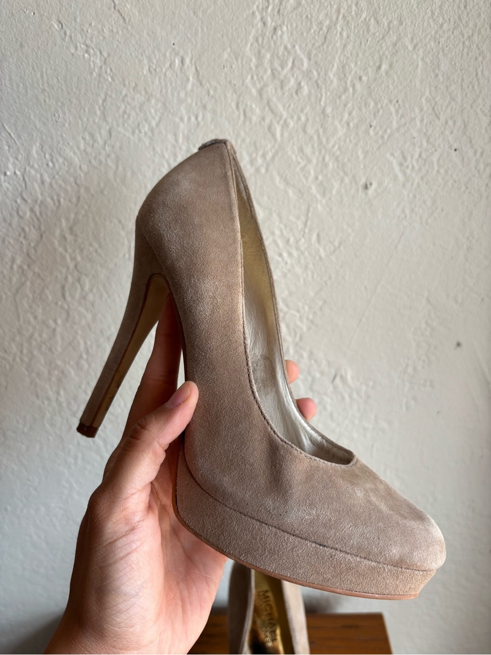 Michael Kors Women's Suede Platform Pump in Taupe (7M)